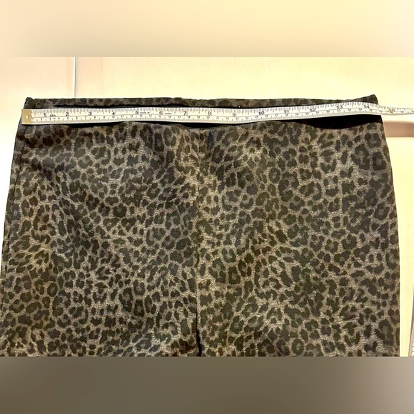 Jules & Leopold Animal Print Leggings - Picture 5 of 6